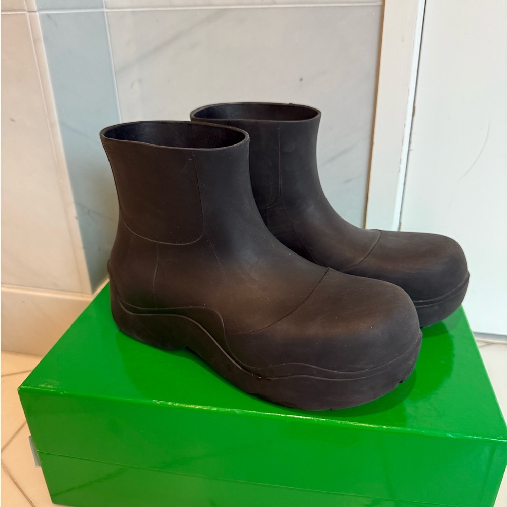 Bottega Veneta Puddle rubber rain boots